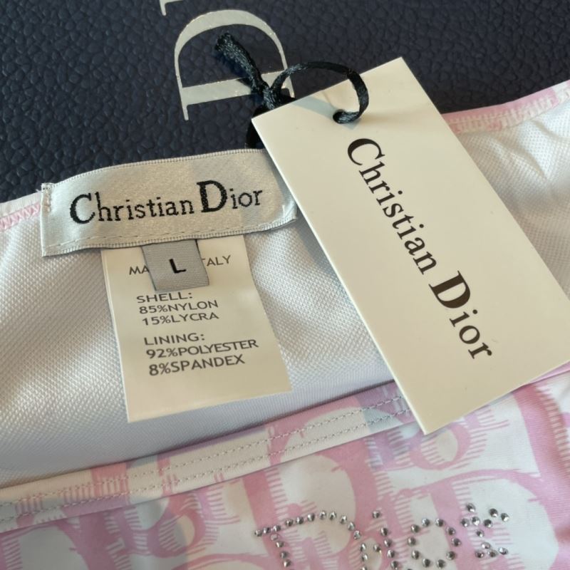 CHRISTIAN DIOR